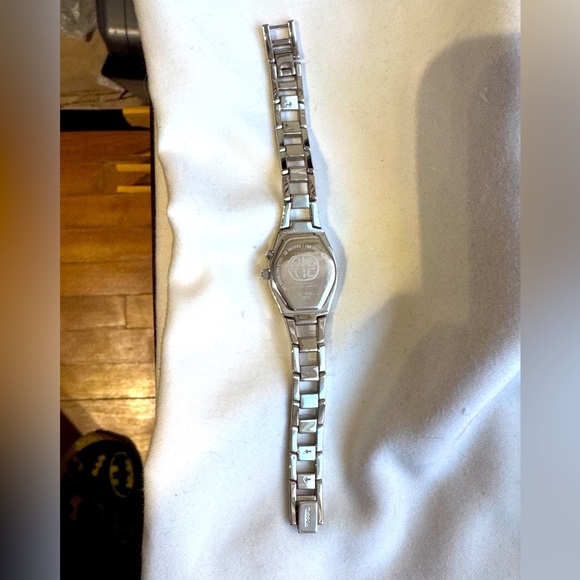 💜 Vintage Early 2000’s Fossil Kaleido Silver & Purple Beauty Watch💜 - Picture 4 of 16